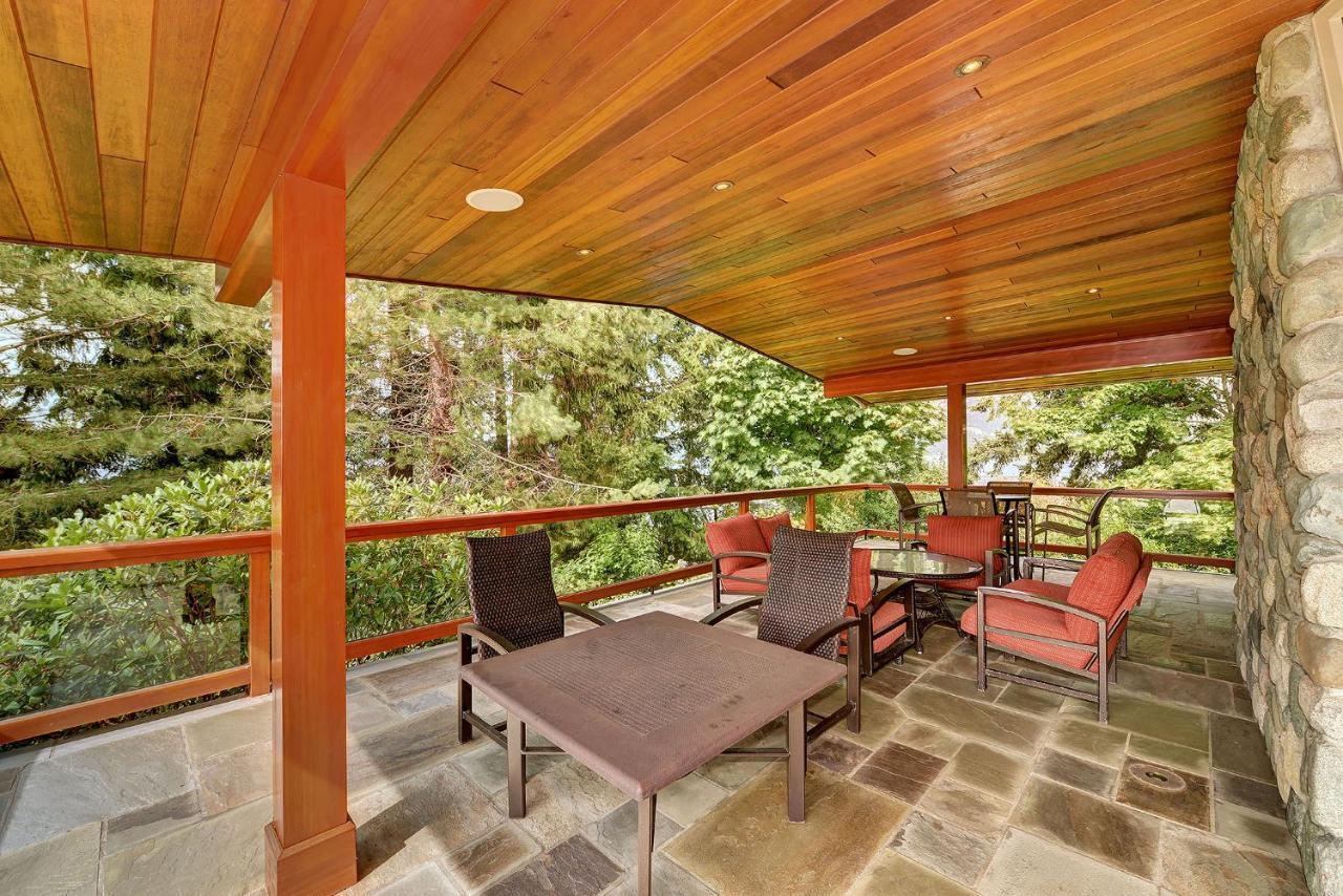 Oceanside Lodge Saanich Inlet North Saanich Exterior photo